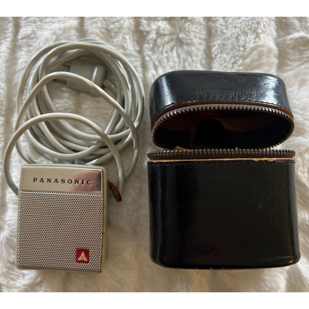 Vintage Panasonic Dynamic Micr WM-2244P  IMP.20k  Made in Japan  NOT TESTED Case